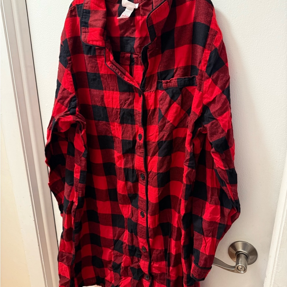 Wondershop Red and Black Plaid Tunic - Picture 2 of 2